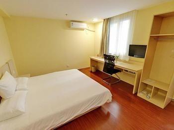 Hanting Express Wuhan Xinhua Road 2 Экстерьер фото